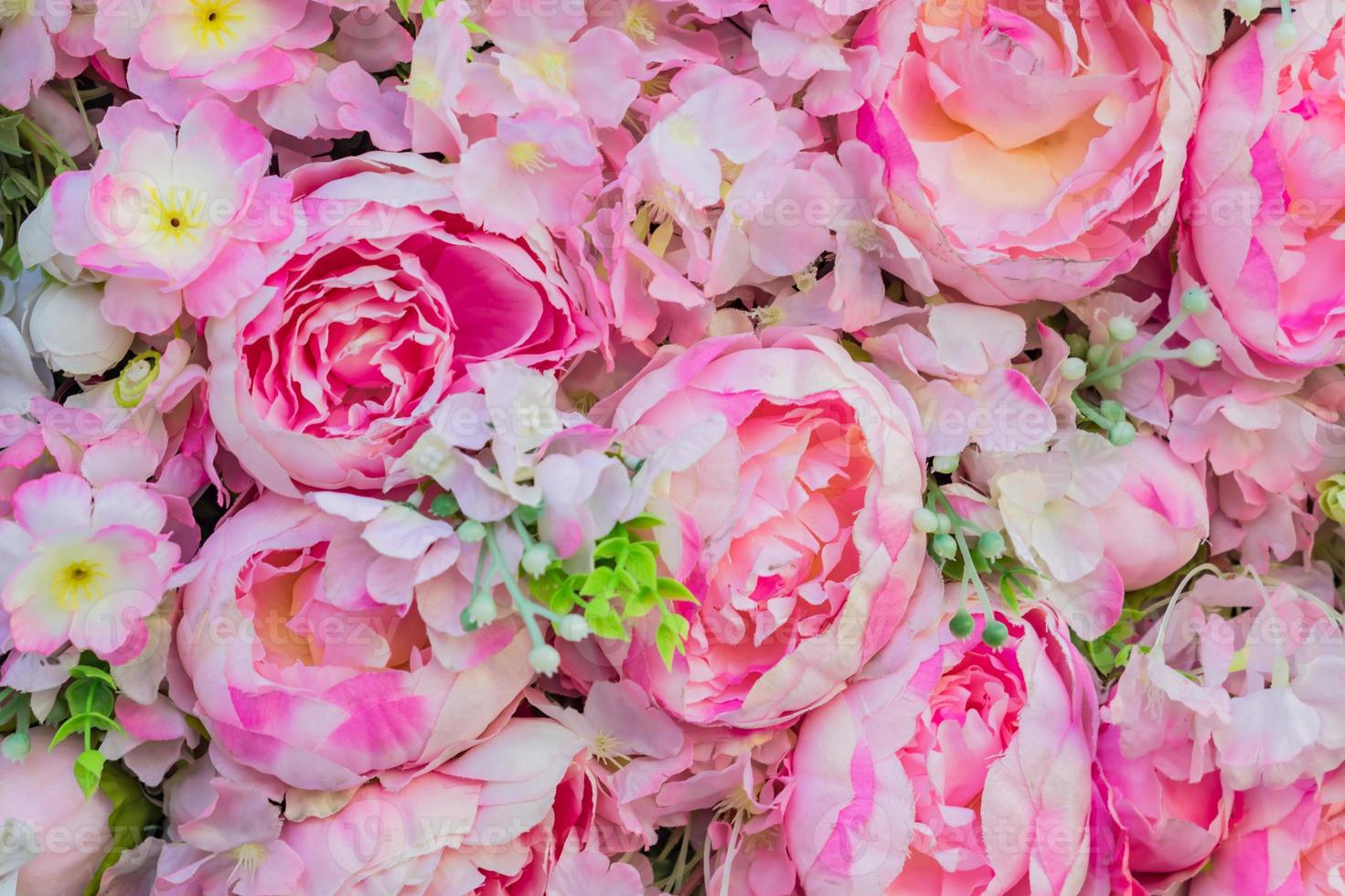 konstgjorda blommande pioner av rosa färg bakgrund foto