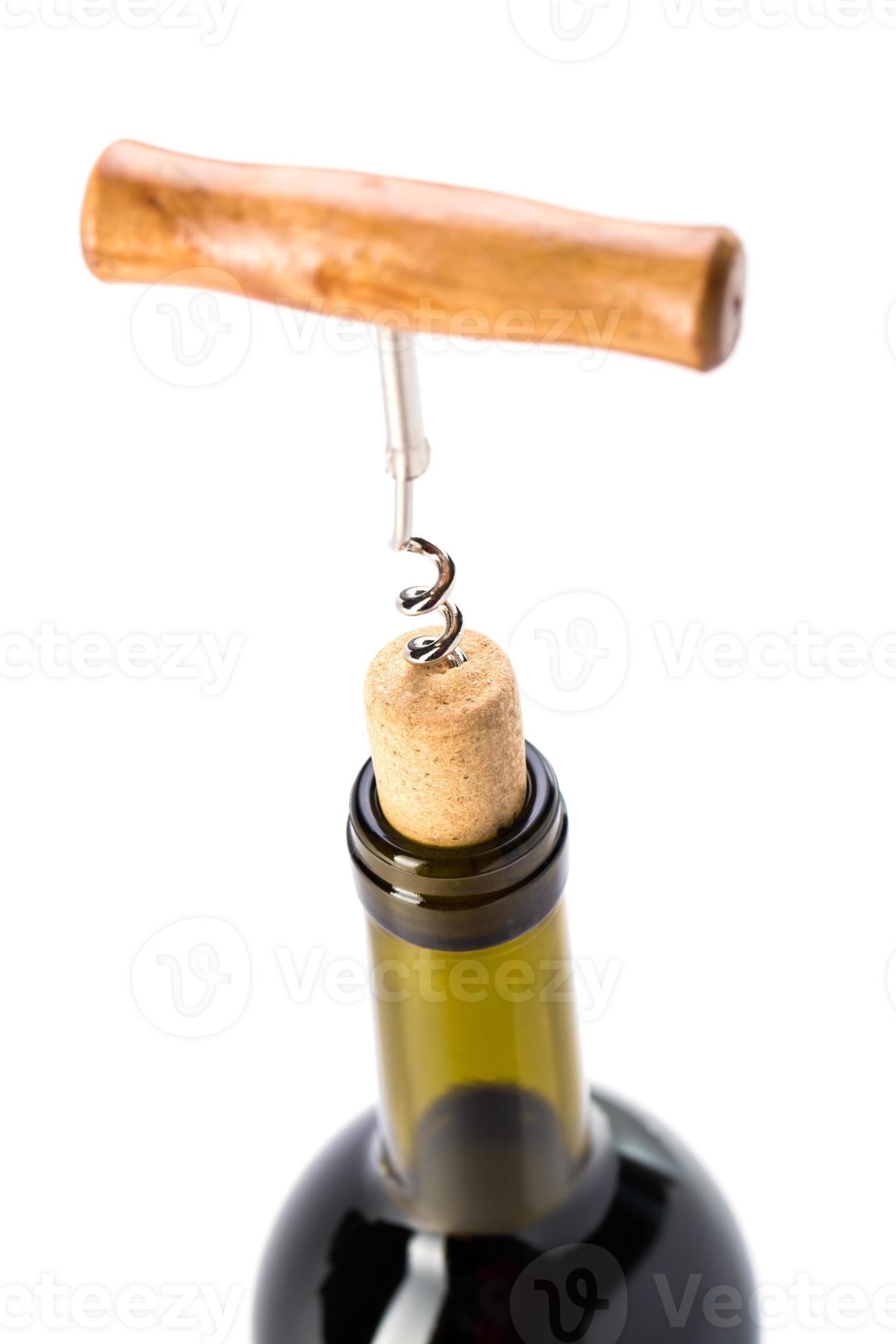 flaska vin med korkskruv på vit bakgrund foto