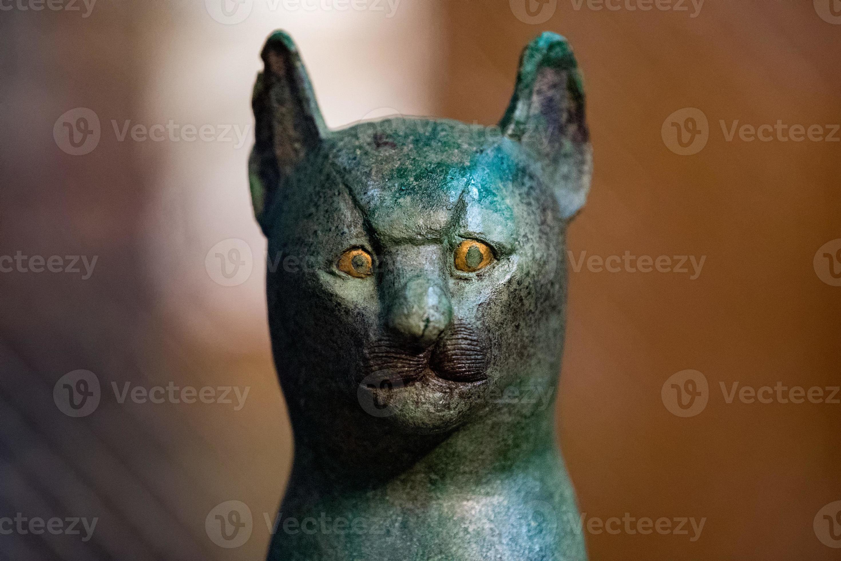 egyptisk katt brons grön staty 20220730 Arkivfoto på