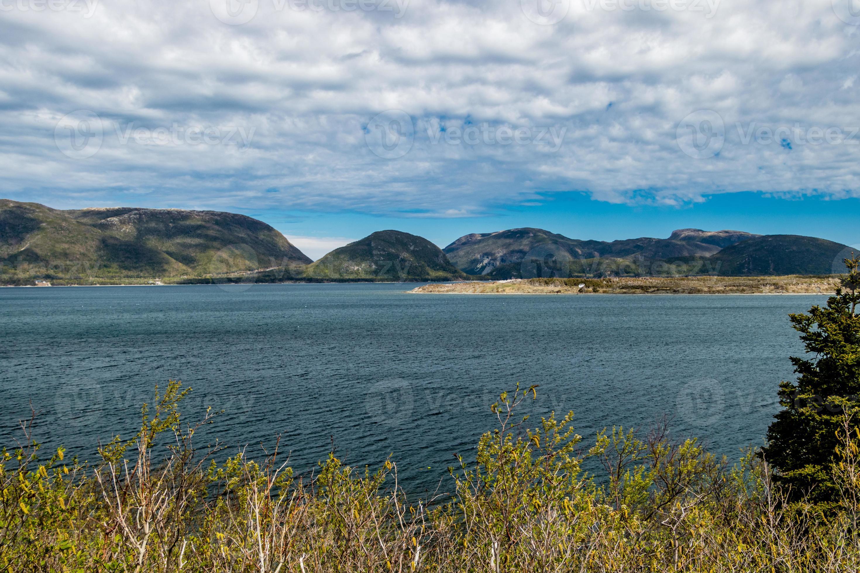 utsikt över vattenvägen rutt 450 newfoundland canada foto