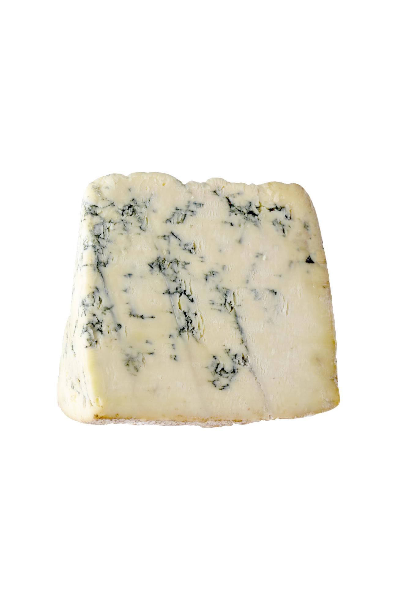 ädelost, dor blå eller roquefort mögel ost skiva isolerad på vitt. foto