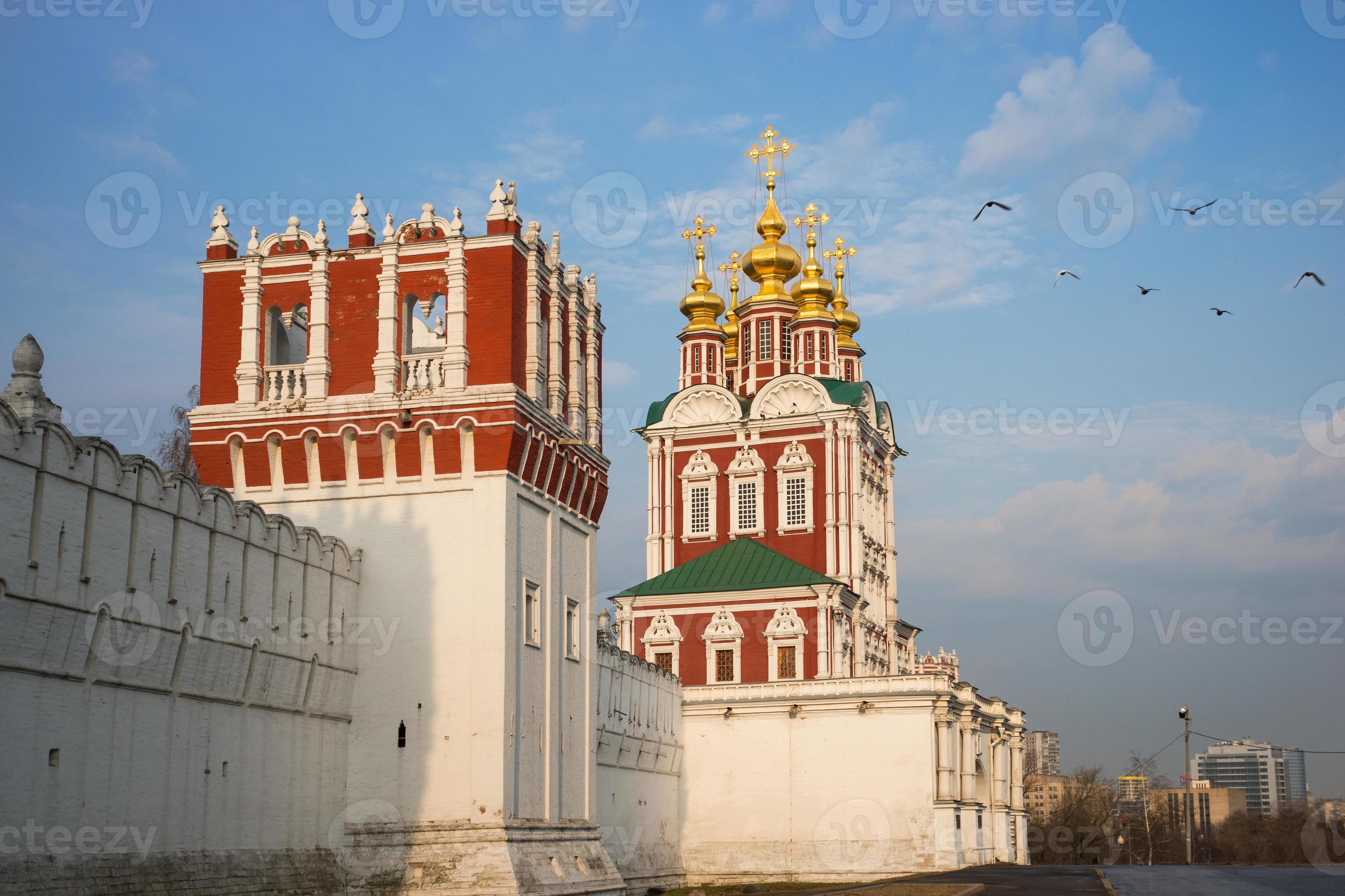vacker utsikt över novodevichy kloster i Moskva, Ryssland foto