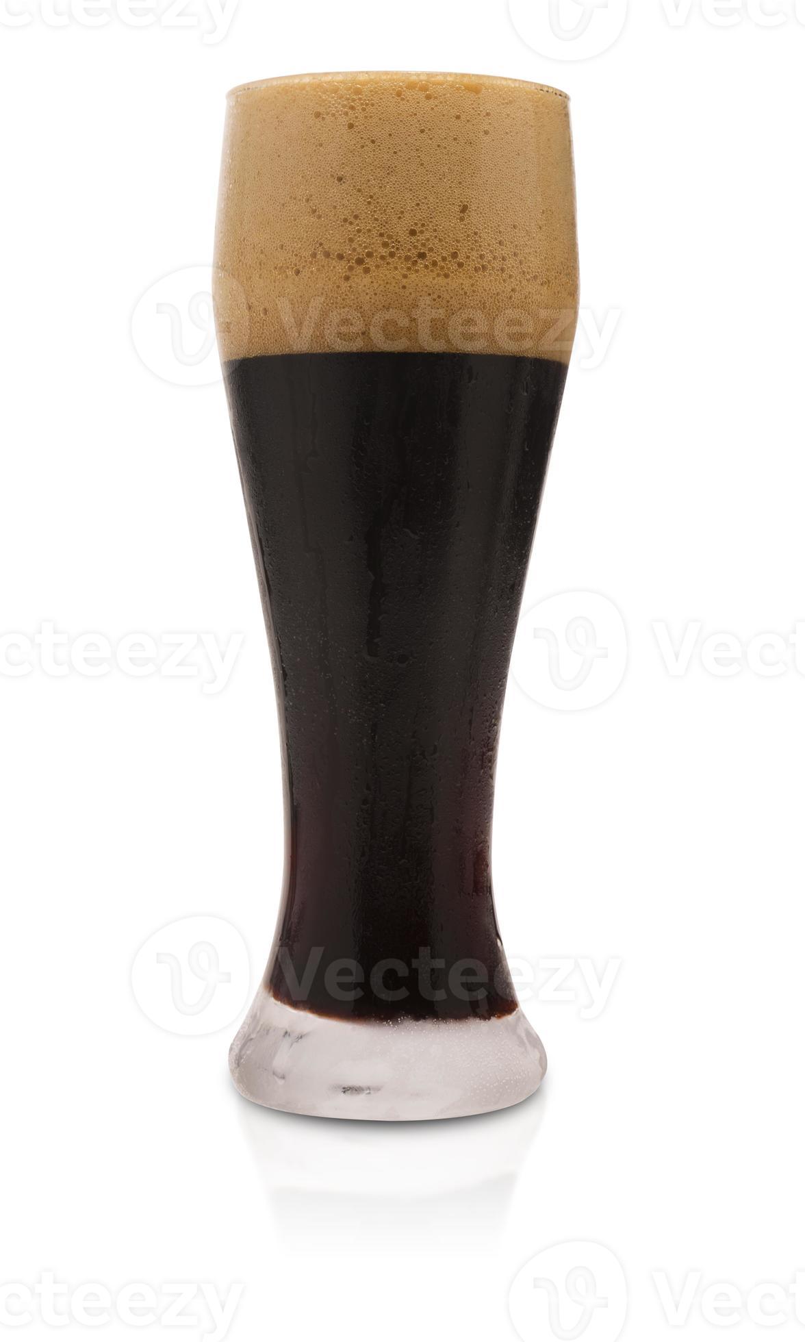 mörkt öl i ett frostigt glas foto