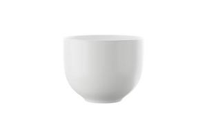 vit keramisk kopp eller mugg på vit bakgrund. 3d-rendering foto