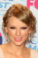 los angeles, 22 juli - taylor swift i pressrummet för 2012 års Teen Choice Awards på Gibson Ampitheatre den 22 juli 2012 i los angeles, ca. foto