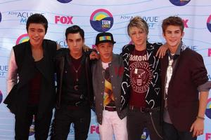los angeles, 22 juli - im5 anländer till 2012 års Teen Choice Awards på Gibson Ampitheatre den 22 juli 2012 i Los Angeles, ca. foto