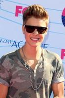 los angeles, 22 juli - justin bieber anländer till 2012 års Teen Choice Awards på Gibson Ampitheatre den 22 juli 2012 i los angeles, ca. foto