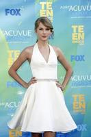 los angeles, 7 augusti - taylor swift anländer till 2011 års Teen Choice Awards på Gibson amphitheater den 7 augusti 2011 i los angeles, ca. foto