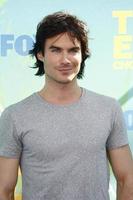 los angeles, 7 augusti - ian somerhalder anländer till 2011 års Teen Choice Awards på Gibson amphitheater den 7 augusti 2011 i los angeles, ca. foto