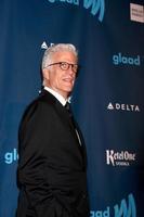 los angeles, 20 april - ted danson anländer till 2013 års glaad media awards på jw marriott den 20 april 2013 i los angeles, ca. foto