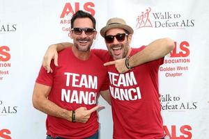 los angeles, 16 okt - lawrence zarian, gregory zarian på als association golden west kapitel los angeles county walk to nederlag als på exposition park den 16 oktober 2016 i los angeles, ca. foto