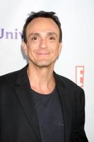 los angeles, 1 aug - hank azaria anländer till nbc tca sommarfesten 2011 på sls hotel den 1 augusti 2011 i los angeles, ca. foto