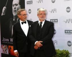 los angeles, 9 juni - steven spielberg, geroge lucas vid det amerikanska filminstitutet 44th life achievement award gala hyllning till john williams på Dolby theatre den 9 juni 2016 i los angeles, ca. foto