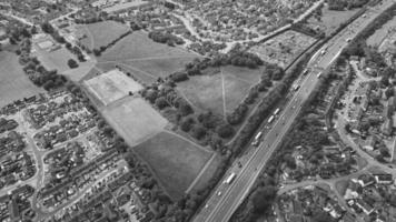 klassisk svart och vit hög vinkel flygfoto över England, Storbritanniens landskap stadsbild foto