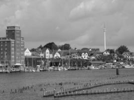 staden Kappeln vid floden schlei foto