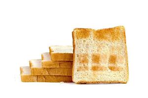 rostat skiva bröd isolerad på vit bakgrund foto