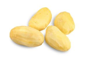 skalad potatis isolerad på vit bakgrund foto