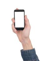 manlig hand som håller en mobiltelefon med tom vit skärm på vit bakgrund. foto