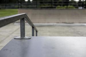 skateboard grind rail foto