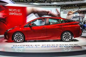 frankfurt - sept 2015 toyta prius presenteras på iaa internationa foto