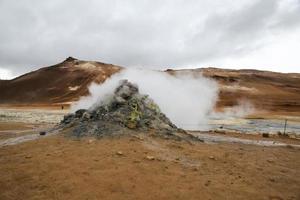 namafjall geotermiskt område på island foto