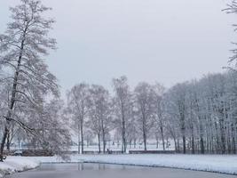 vintertid på ett tyskt slott foto