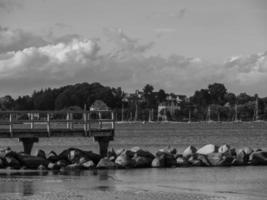 stranden i eckernfoerde i tyskland foto