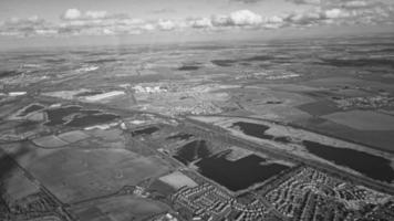 klassisk svart och vit hög vinkel flygfoto över England, Storbritanniens landskap stadsbild foto