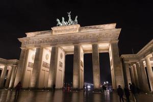 Brandenburg gate i Berlin, Tyskland foto