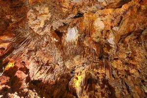 formationer i Damlatas grotta, Alanya, Antalya, Turkiet foto