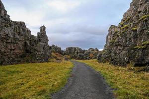 dalen i thingvellir nationalpark, sydvästra island foto