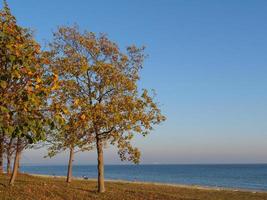 stranden i binz vid Blatiska havet foto