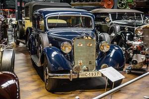 sinsheim, Tyskland - maj 2022 mörkblå Mercedes-Benz 260 d 1936 foto