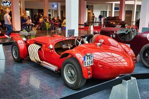 friedrichshafen - maj 2019 red jaguar ronart w152 1973 racing cabrio roadster på motorworld classics bodensee den 11 maj 2019 i friedrichshafen, tyskland foto