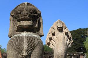 detaljer om slottsklippan i nordöstra thailand. foto