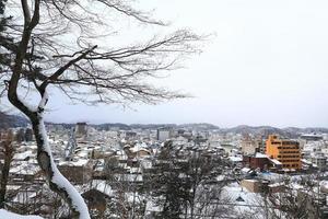 utsikt över staden takayama i Japan i snön foto