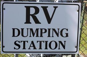 rv dumpningsstation skylt foto