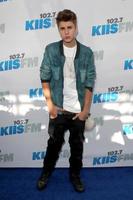 los angeles, 12 maj - justin bieber anländer till wango tango-konserten på hemmadepåcentret den 12 maj 2012 i Carson, ca. foto