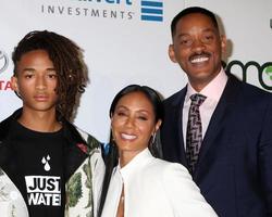 los angeles, okt 22 - jaden smed, jada pinkett smed, kommer smed på de 26: e årlig miljö- media utmärkelser på varnare bröder studio på oktober 22, 2016 i burbank, ca foto