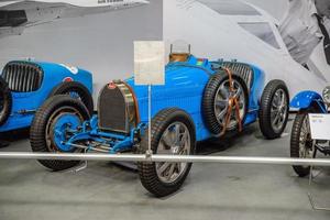 sinsheim, Tyskland - mai 2022 blå bugatti typ 35 c cabrio 1930 foto