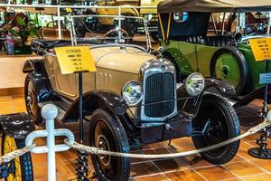 fontvieille, Monaco - jun 2017 beige citroen c3 1921 i Monaco topp bilar samling museum foto