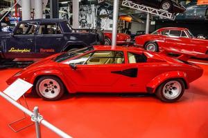 sinsheim, Tyskland - maj 2022 röd lamborghini countach lp 500 s foto