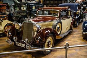 sinsheim, tyskland - maj 2022 beige brun mercedes-benz 230 1938 foto