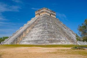 tempelpyramiden av kukulcan el castillo, chichen itza, yucatan, mexiko, maya civilisation foto