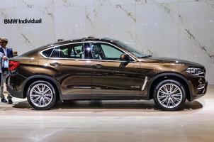 frankfurt - september 2015 bmw x6 xdrive40d presenteras på iaa interna foto