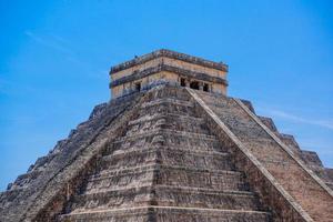 tempelpyramiden av kukulcan el castillo, chichen itza, yucatan, mexiko, maya civilisation foto