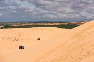 gul sand sanddyner i mui ne är en populär turist destination av vietnam foto