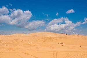 gul sand sanddyner i mui ne är en populär turist destination av vietnam foto