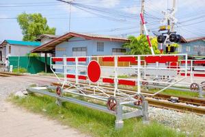 järnväg eller järnväg spår i thailand foto