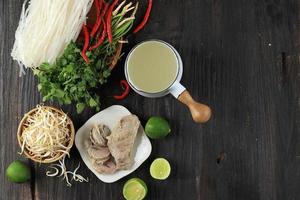 topp se Ingredienser av vietnamese pho bo foto